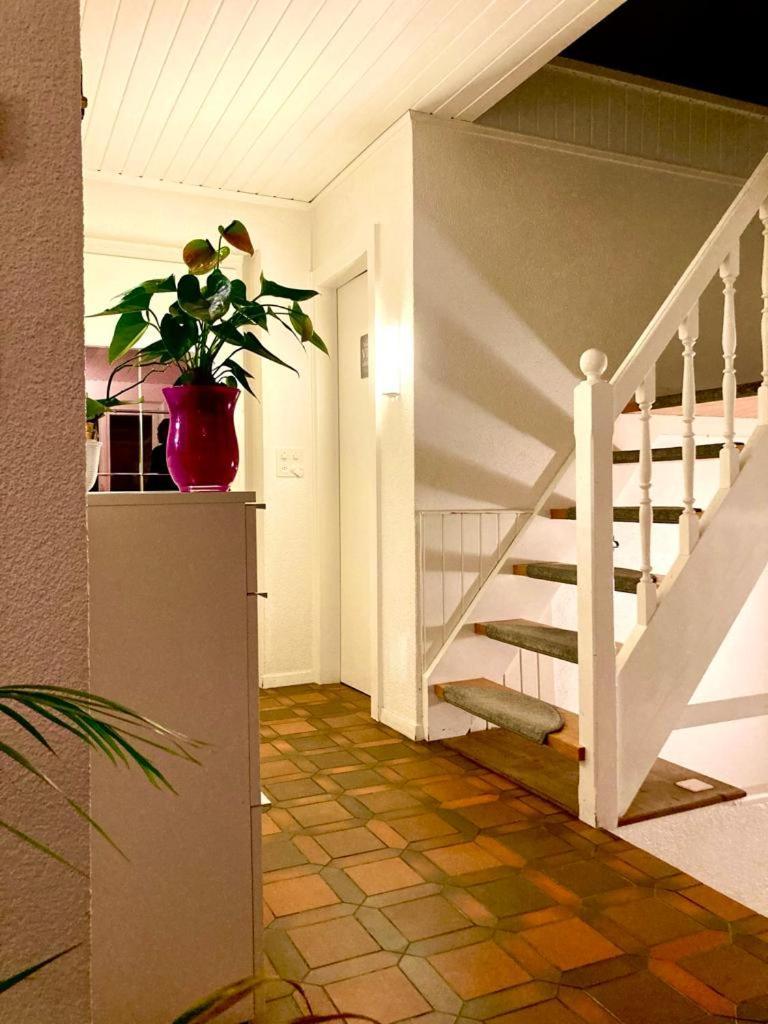 Cheerful Villa With Fireplace, Bath-Tub And Garden Noville Exteriör bild