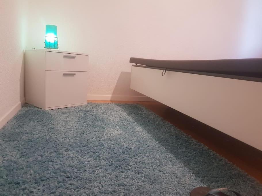 Cheerful Villa With Fireplace, Bath-Tub And Garden Noville Exteriör bild